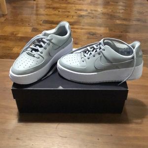 Nike Air Force One Sneakers, size 6.5, Sage Low